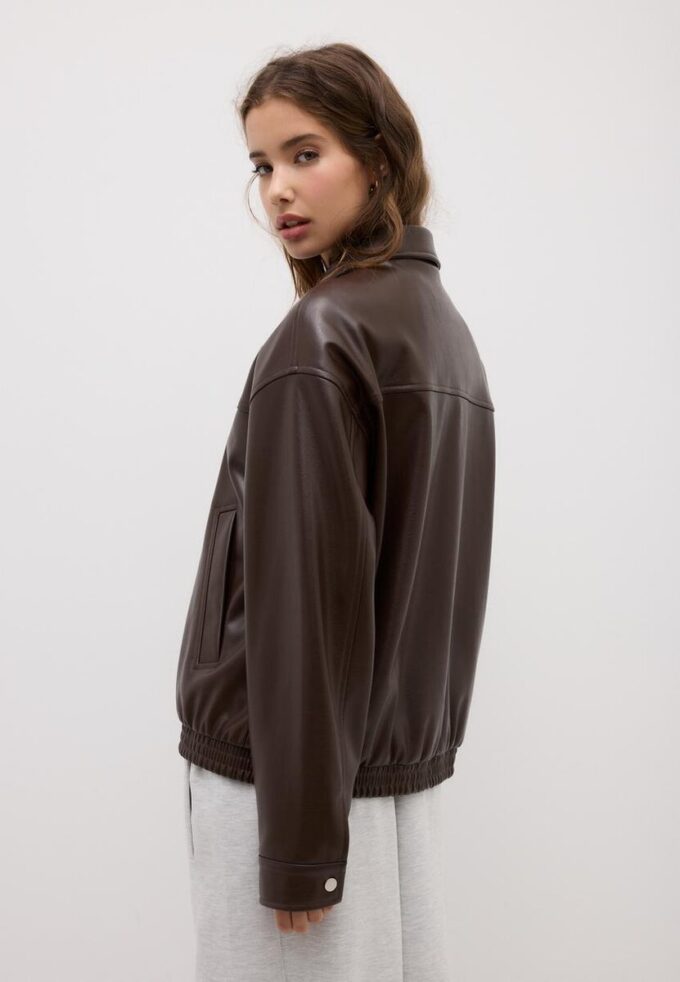Jachetă oversize cu efect de piele Jachetă oversize cu efect de piele