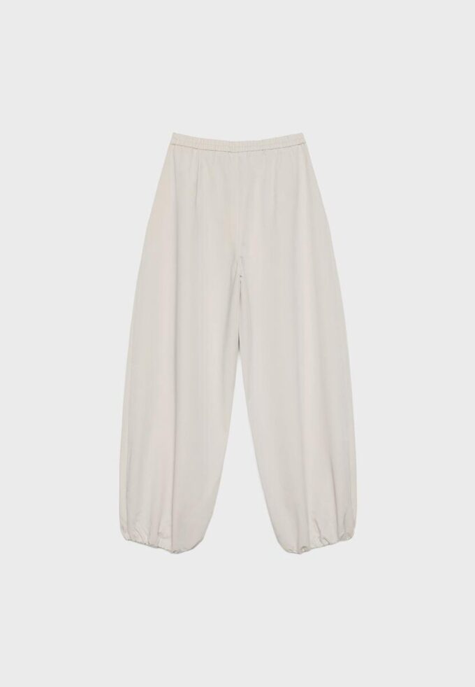 Pantaloni Balloon Fit, cu croială elegantă, largă
