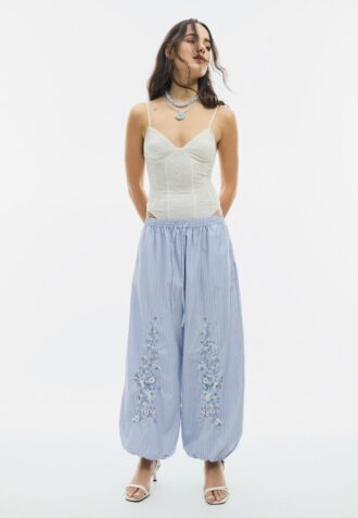 Pantaloni balon brodați