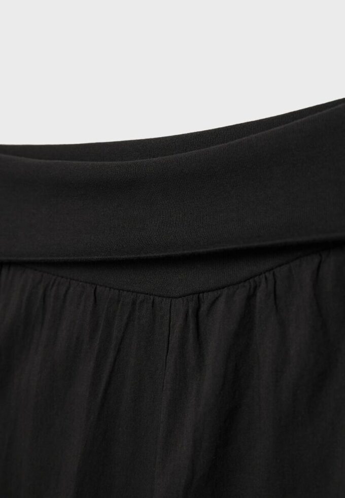 Pantaloni balon cu talie rabatată Pantaloni balon cu talie rabatată