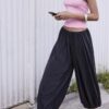Pantaloni balon fluizi Soft-Touch, cu textură moale Pantaloni balon fluizi Soft-Touch, cu textură moale