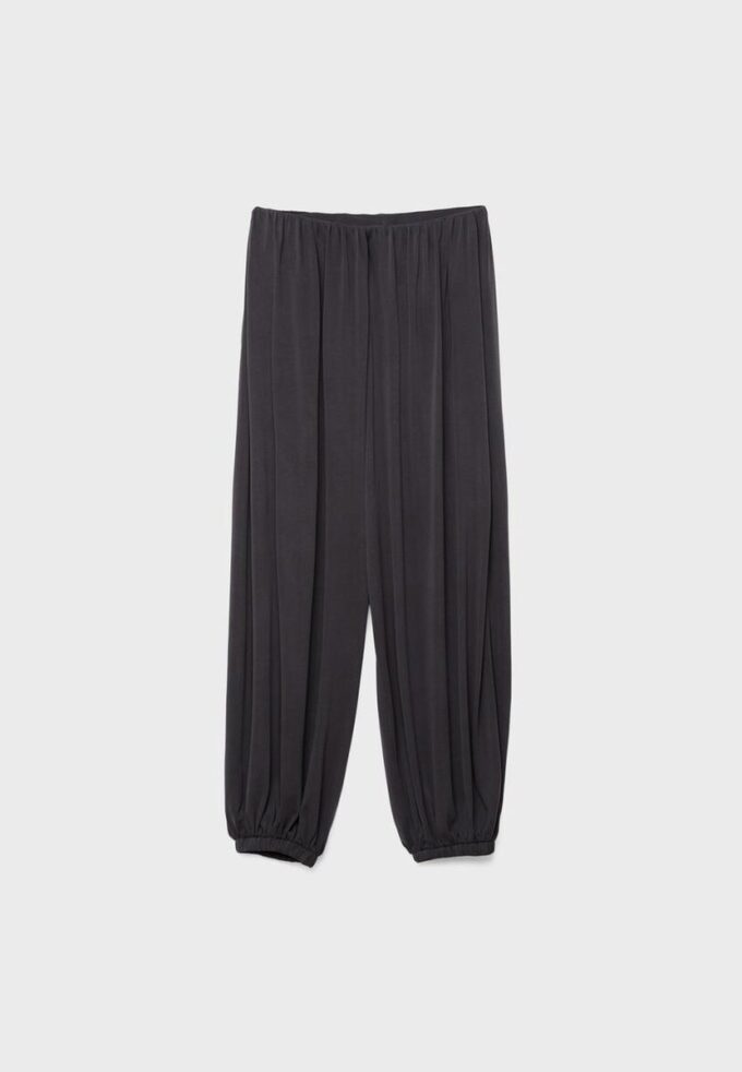 Pantaloni balon fluizi Soft-Touch, cu textură moale Pantaloni balon fluizi Soft-Touch, cu textură moale