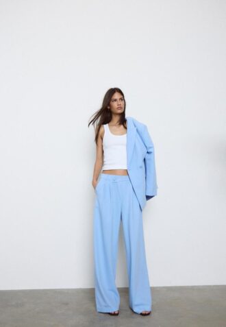 Pantaloni casual eleganți cu dungi și talie încrucișată
