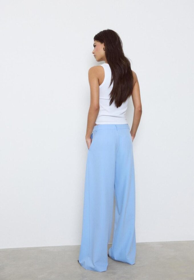 Pantaloni casual eleganți cu dungi și talie încrucișată