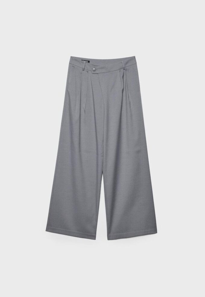 Pantaloni casual eleganți cu dungi și talie încrucișată