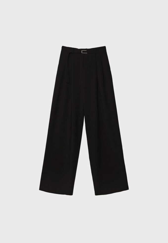 Pantaloni cu croi larg și detaliu cu cataramă Pantaloni cu croi larg și detaliu cu cataramă