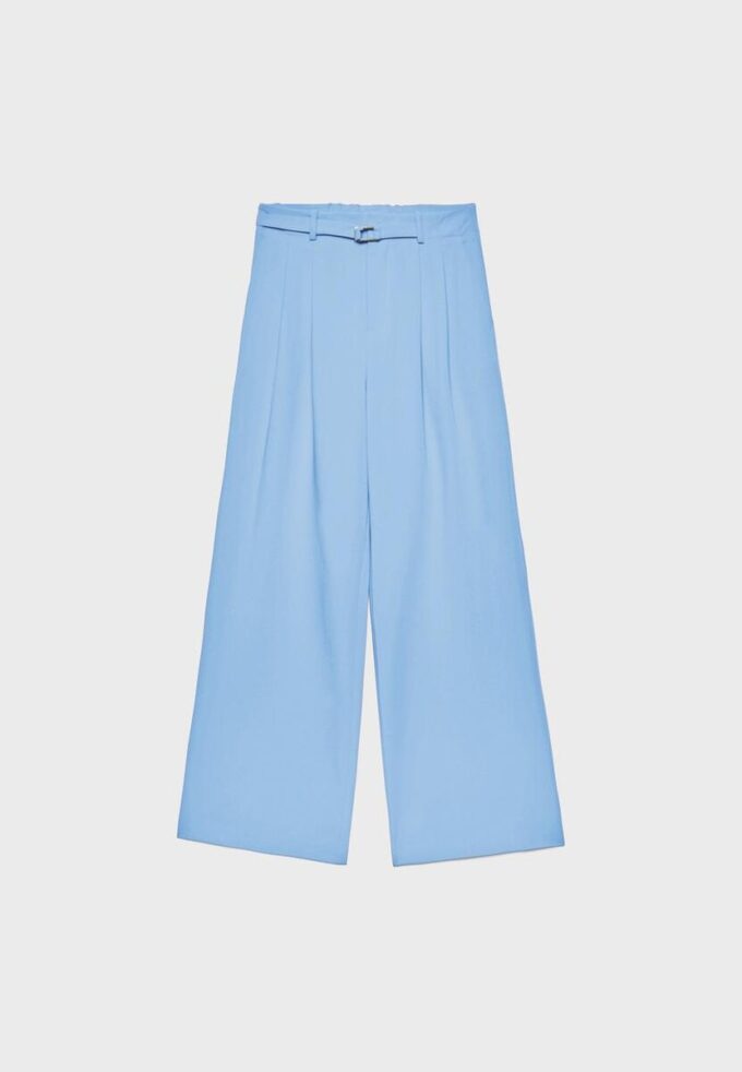 Pantaloni cu croi larg și detaliu cu cataramă Pantaloni cu croi larg și detaliu cu cataramă