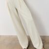 Pantaloni din satin cu detalii din lanț Pantaloni din satin cu detalii din lanț