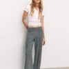 Pantaloni din tricot cu detalii de cusături Pantaloni din tricot cu detalii de cusături