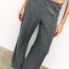 Pantaloni din tricot cu detalii de cusături Pantaloni din tricot cu detalii de cusături