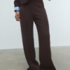 Pantaloni din tricot cu detalii de cusături Pantaloni din tricot cu detalii de cusături