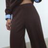 Pantaloni din tricot cu detalii de cusături Pantaloni din tricot cu detalii de cusături