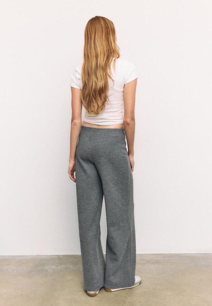 Pantaloni din tricot cu detalii de cusături Pantaloni din tricot cu detalii de cusături