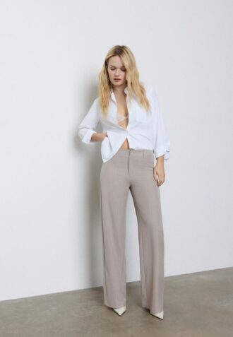 Pantaloni drepți cu croială slim