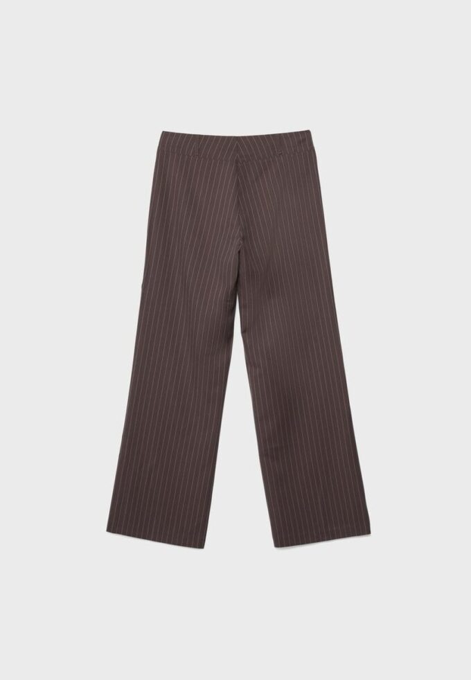 Pantaloni drepți cu croială slim