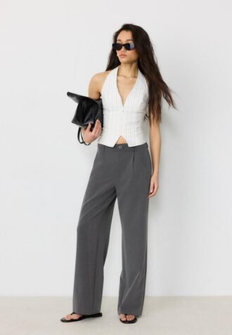 Pantaloni eleganți cu croi drept