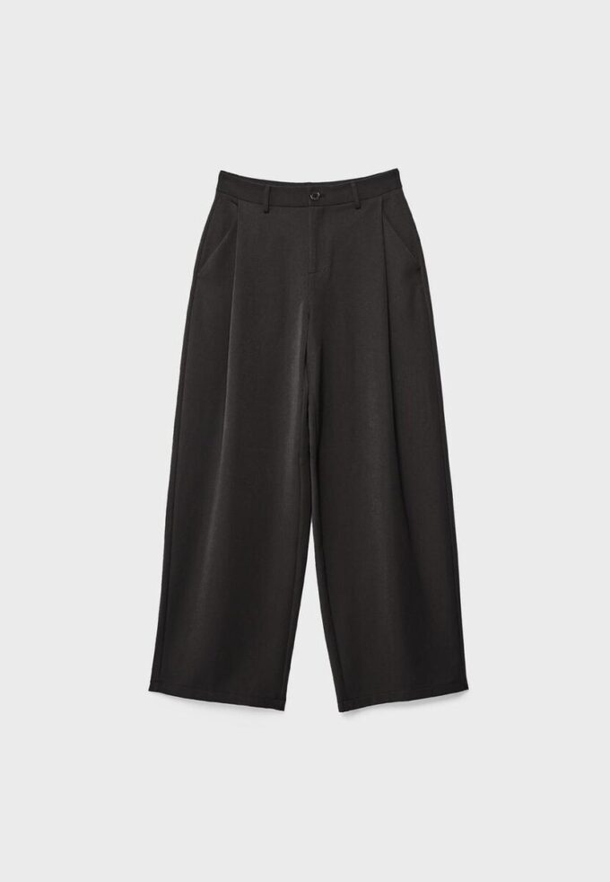 Pantaloni eleganți cu croi drept și pense Pantaloni eleganți cu croi drept și pense