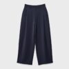 Pantaloni eleganți cu croi drept și pense Pantaloni eleganți cu croi drept și pense