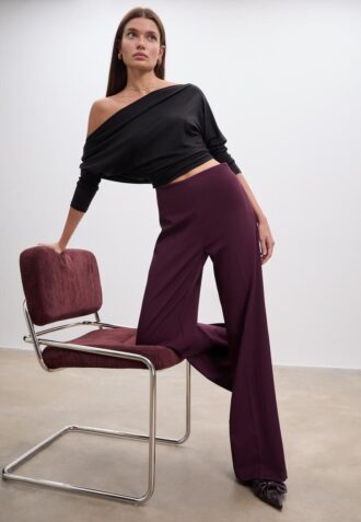 Pantaloni eleganți, cu croială largă