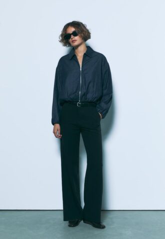 Pantaloni eleganți, drepți, cu croi fluid, cu curea