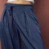 Pantaloni fluizi cu efect de șifonare și cordon Pantaloni fluizi cu efect de șifonare și cordon