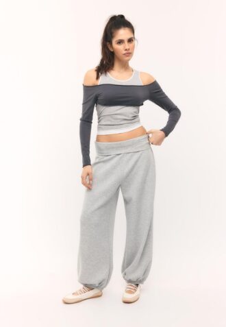 Pantaloni jogger balon cu talie răsfrântă, cu textură Soft-Touch la atingere
