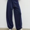 Pantaloni jogger balon cu talie răsfrântă, cu textură Soft-Touch la atingere Pantaloni jogger balon cu talie răsfrântă, cu textură Soft-Touch la atingere