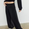Pantaloni jogger balon cu talie răsfrântă, cu textură Soft-Touch la atingere Pantaloni jogger balon cu talie răsfrântă, cu textură Soft-Touch la atingere