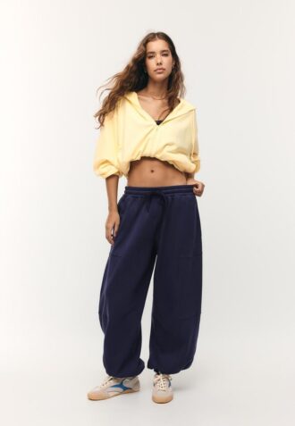 Pantaloni jogger balon din pluș