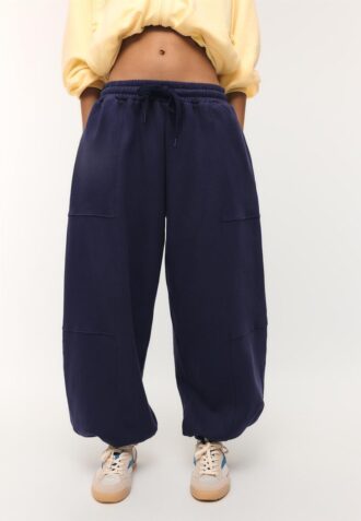 Pantaloni jogger balon din pluș