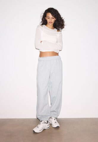 Pantaloni jogger cu bordură