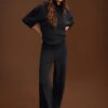 Pantaloni jogger cu croi drept, cu textură Soft-Touch la atingere și detalii plisate Pantaloni jogger cu croi drept, cu textură Soft-Touch la atingere și detalii plisate