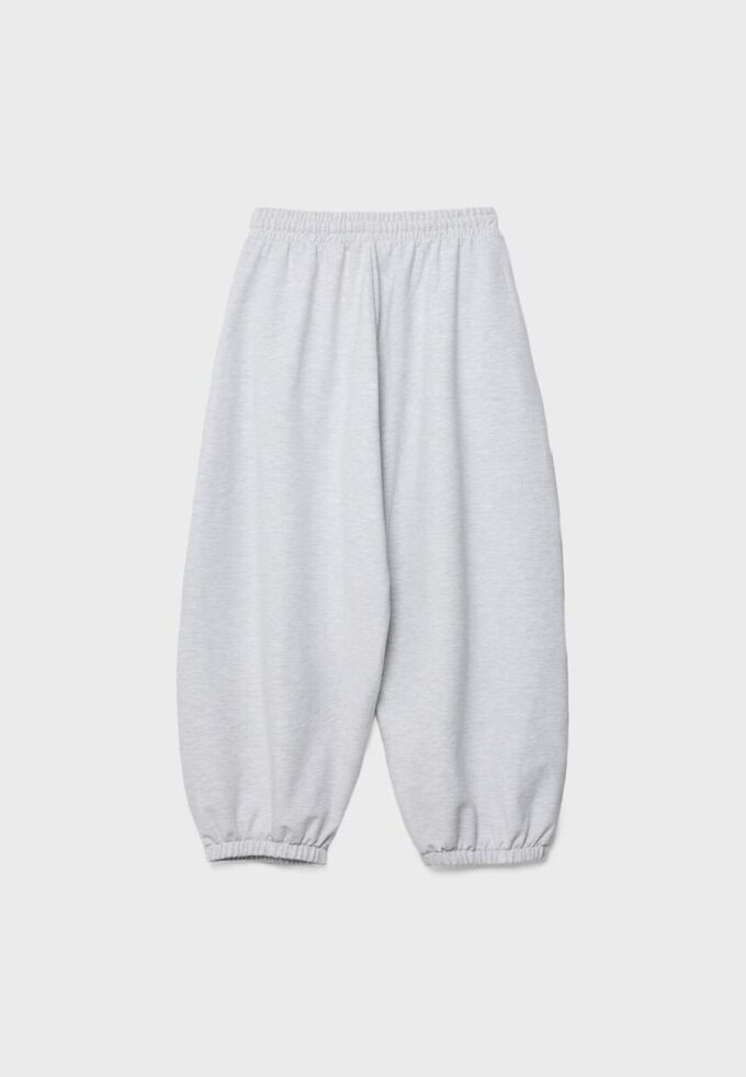Pantaloni jogger cu volum balon Pantaloni jogger cu volum balon