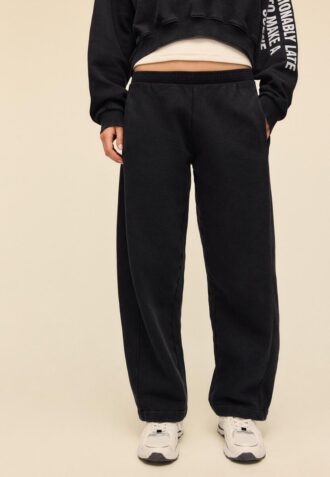 Pantaloni jogger din fleece cu spălare acidă și textură Soft-Touch