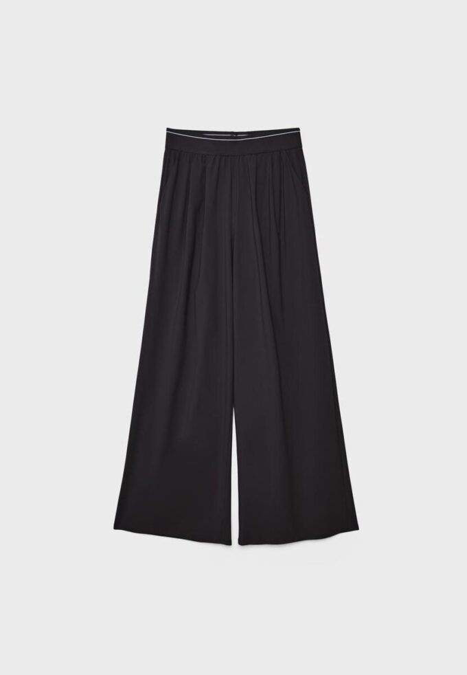 Pantaloni jogger palazzo cu talie elastică și textură Soft-Touch la atingere Pantaloni jogger palazzo cu talie elastică și textură Soft-Touch la atingere