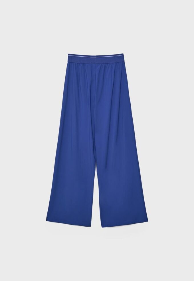 Pantaloni jogger palazzo cu talie elastică și textură Soft-Touch la atingere Pantaloni jogger palazzo cu talie elastică și textură Soft-Touch la atingere