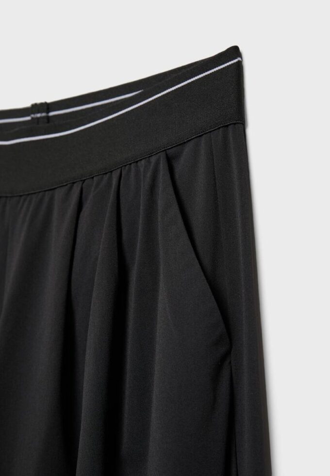 Pantaloni jogger palazzo cu talie elastică și textură Soft-Touch la atingere Pantaloni jogger palazzo cu talie elastică și textură Soft-Touch la atingere