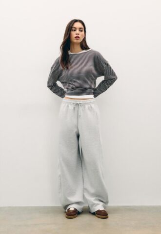 Pantaloni jogger super largi