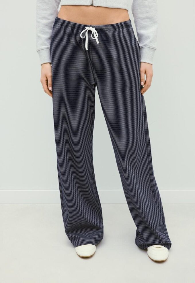 Pantaloni jogger Wide Leg, con dungi Pantaloni jogger Wide Leg, con dungi