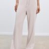 Pantaloni jogger Wide Leg, cu textură Soft-Touch la atingere și detaliu de cusătură în față Pantaloni jogger Wide Leg, cu textură Soft-Touch la atingere și detaliu de cusătură în față