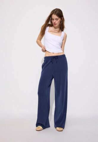 Pantaloni jogger Wide Leg, cu textură Soft-Touch la atingere și detaliu de cusătură în față
