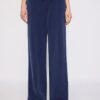 Pantaloni jogger Wide Leg, cu textură Soft-Touch la atingere și detaliu de cusătură în față Pantaloni jogger Wide Leg, cu textură Soft-Touch la atingere și detaliu de cusătură în față
