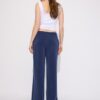 Pantaloni jogger Wide Leg, cu textură Soft-Touch la atingere și detaliu de cusătură în față Pantaloni jogger Wide Leg, cu textură Soft-Touch la atingere și detaliu de cusătură în față