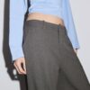 Pantaloni largi eleganți cu detalii la cusături Pantaloni largi eleganți cu detalii la cusături
