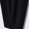 Pantaloni largi eleganți cu detalii la cusături Pantaloni largi eleganți cu detalii la cusături