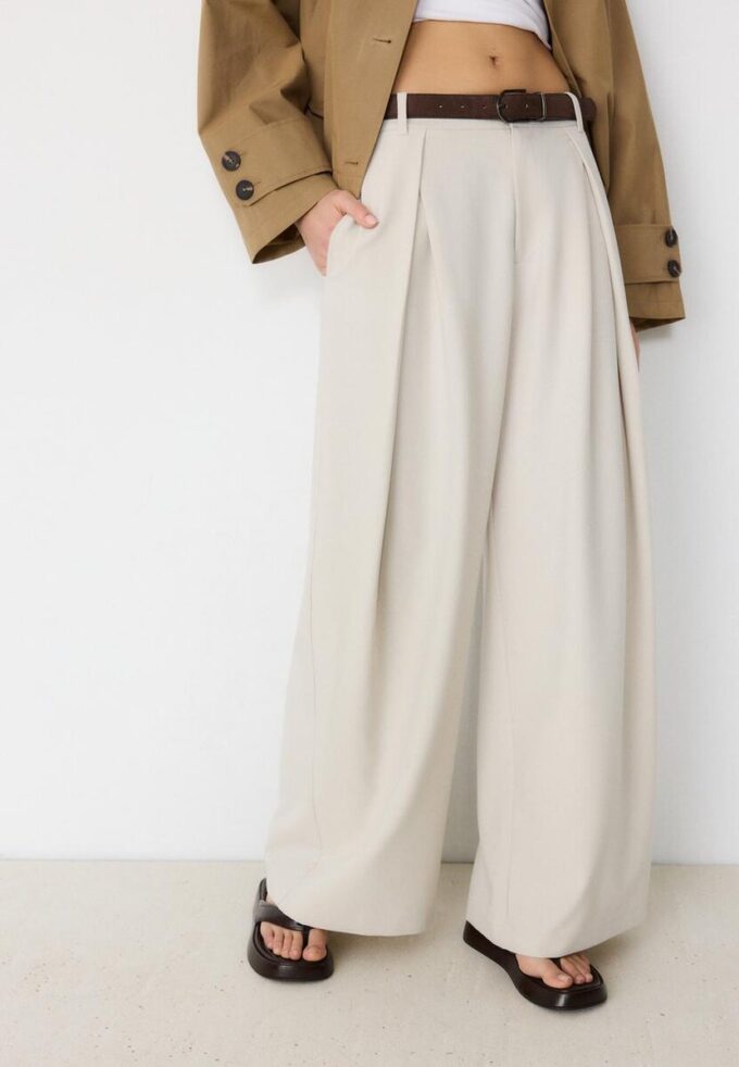 Pantaloni Maxi-Dart cu curea Pantaloni Maxi-Dart cu curea