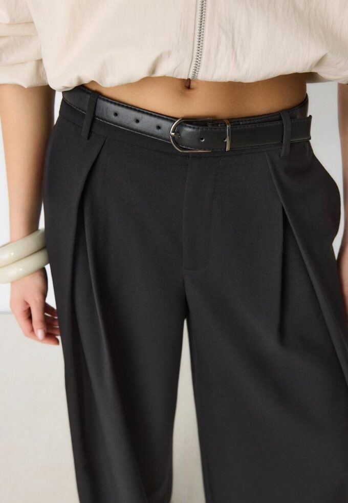 Pantaloni Maxi-Dart cu curea Pantaloni Maxi-Dart cu curea