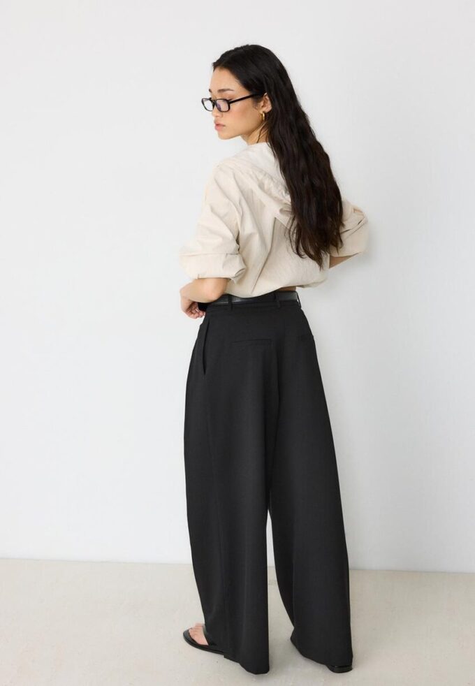 Pantaloni Maxi-Dart cu curea Pantaloni Maxi-Dart cu curea
