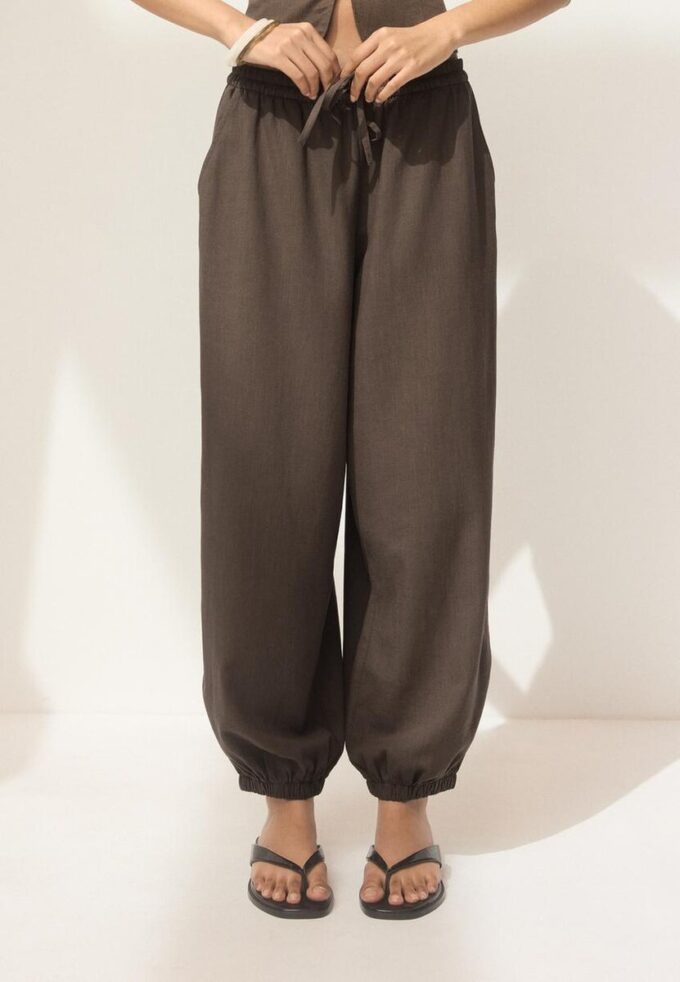Pantaloni sarouel cu efect de in