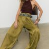 Pantaloni sarouel din satin cu curea Pantaloni sarouel din satin cu curea